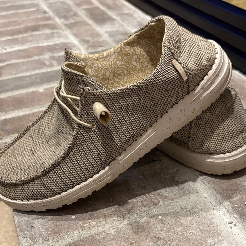 Hey Dude women’s Tan Loafers, size 10